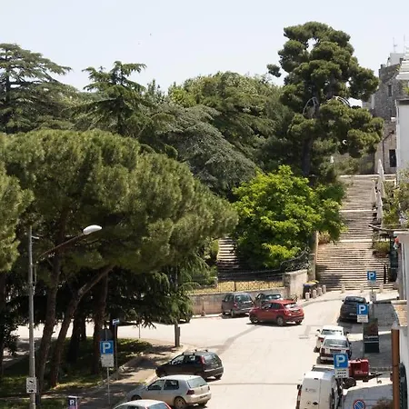 Dimore Storiche Casalnuovo * 콘베르사노