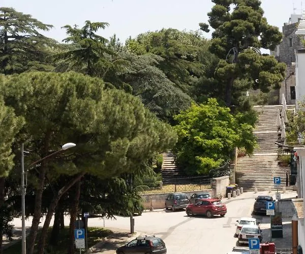 Dimore Storiche Casalnuovo * كونفيرسانو